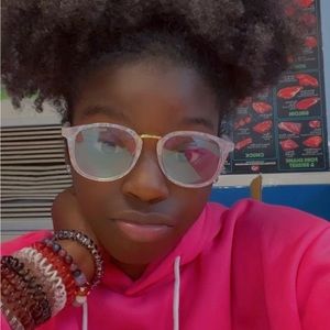 Meet your Posher, Ty